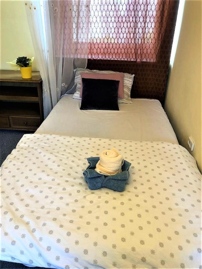 Comfortable 3 Bedroom Rental Unit With A Cozy Balcony In Center Warszawa Zewnętrze zdjęcie